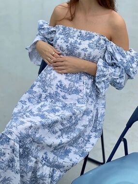 Nothing fits but kiko blue and white dress